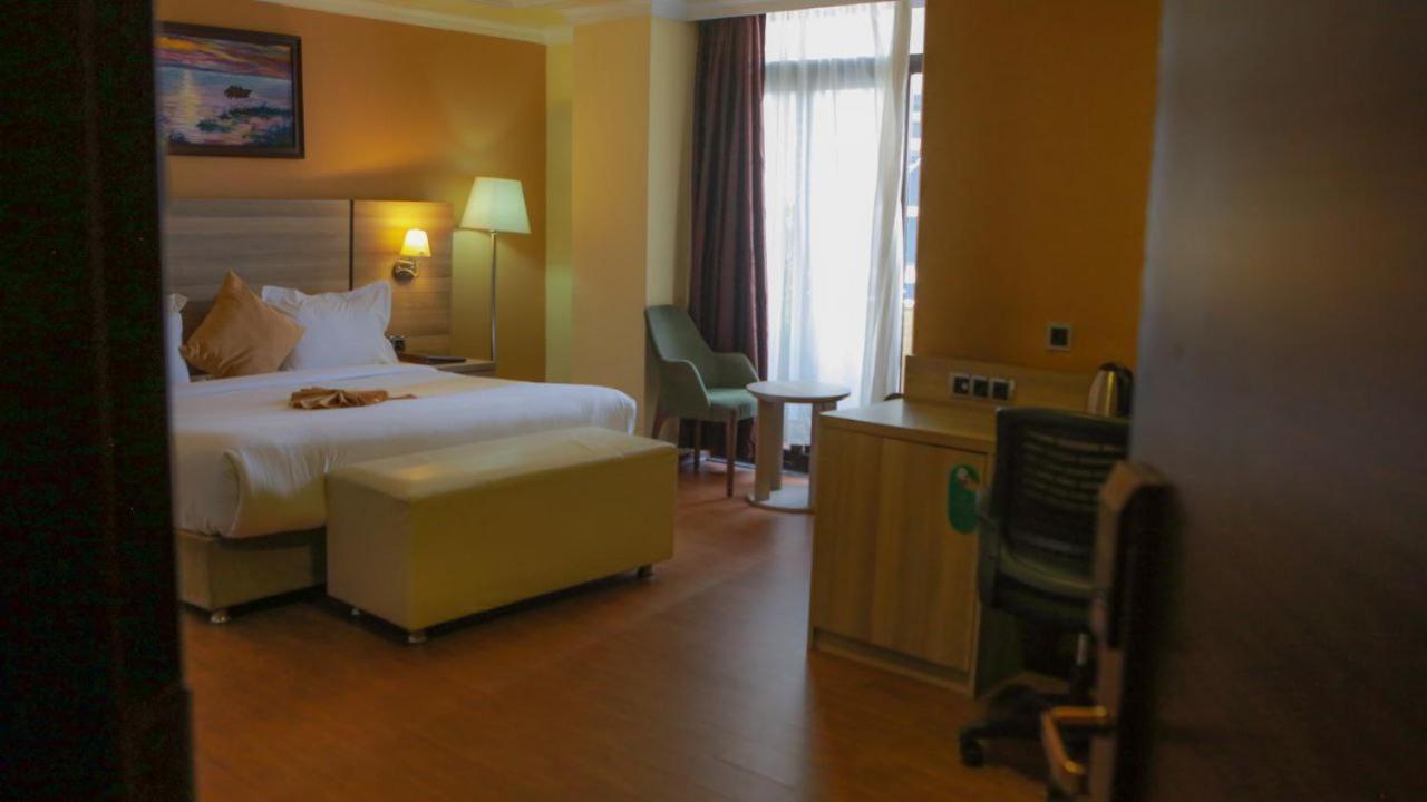 Holiday Hotel Addis Abeba Buitenkant foto